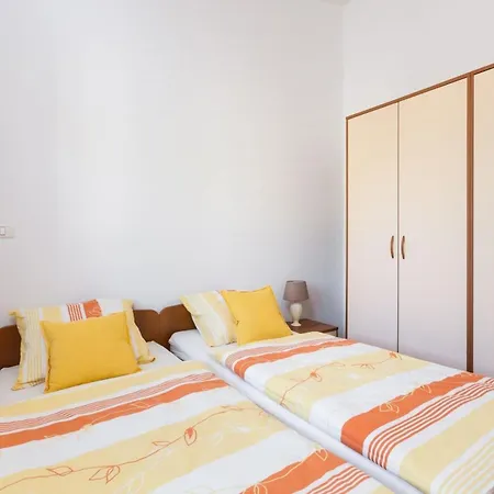 In Mit Grossem Pool Apartament Medulin